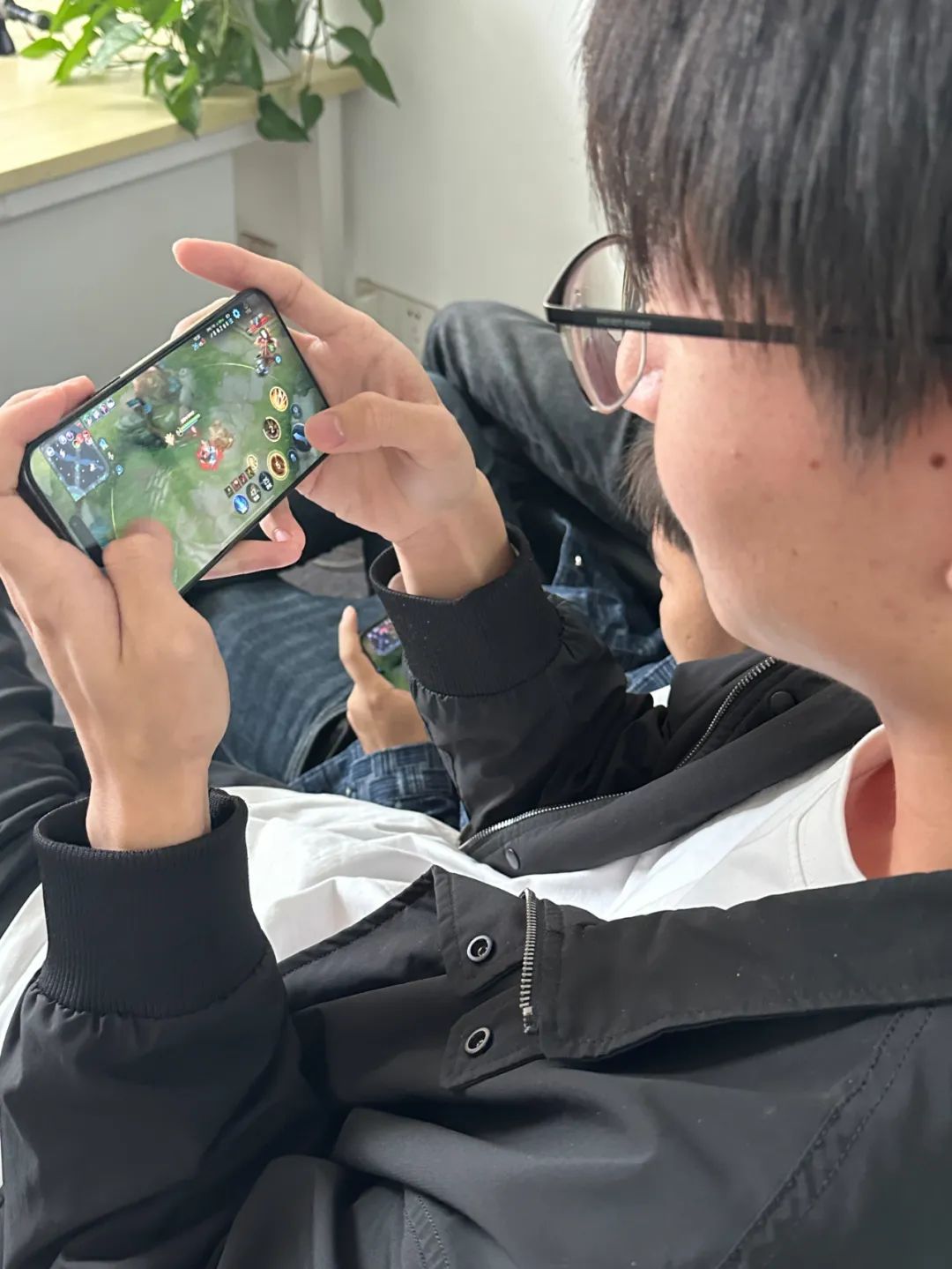 21_1080 �� 1439_138 KB.jpg