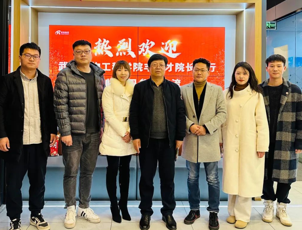 ף�ء������ظڴپ�ҵ����У������Ӫ������ר�����л�Բ���ֳ�